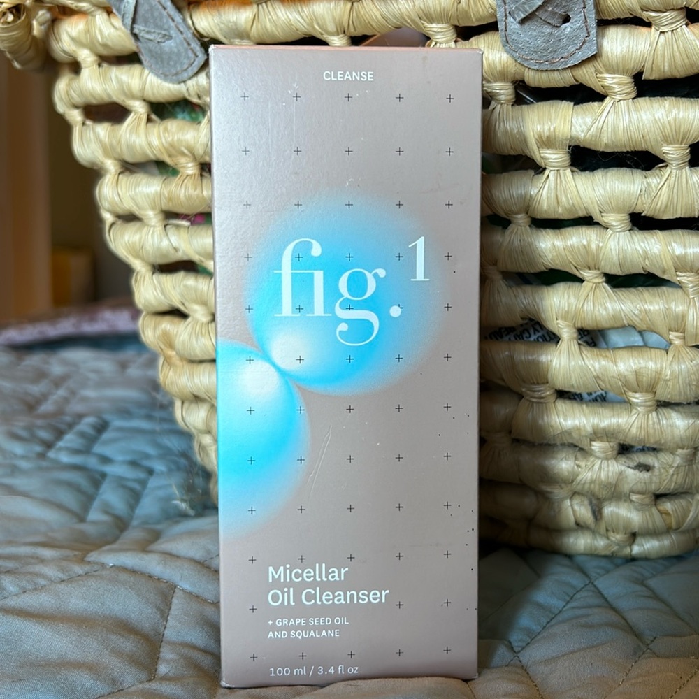 NWT fig.1 Micellar Oil Cleanser, Grape-seed Oil and Squalane, 100ml 🥰❤️💕🌹🌹🌹